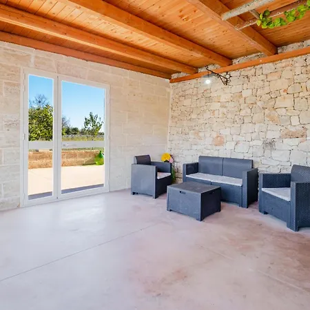 Giulia Con Piscina Privata - *